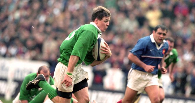 Brian O'Driscoll scores one of his hat-trick of tries in 2000