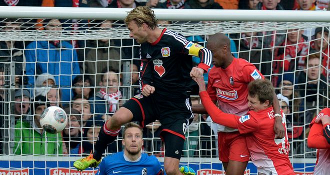 Simon Rolfes scores for Leverkusen