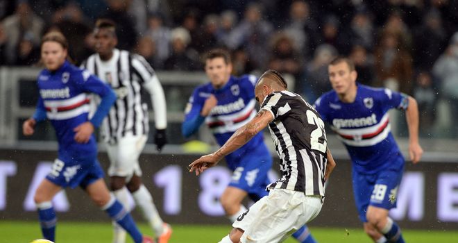 Arturo Vidal scores from the penalty spot