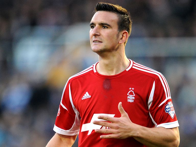 Jack Hobbs: Signed for Forest