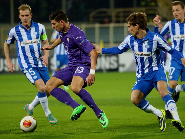 Mario Gomez in action for Fiorentina