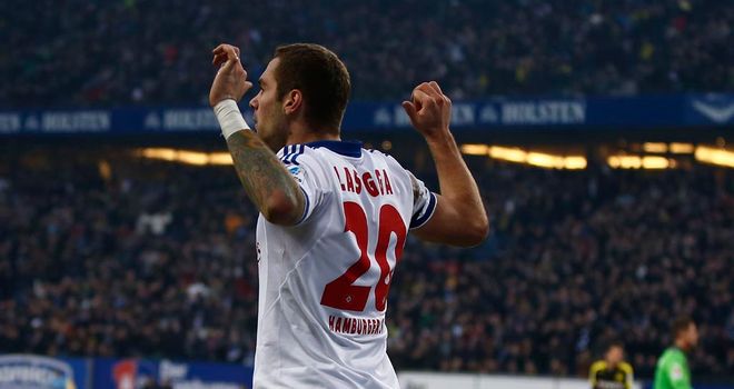 Pierre-Michel Lasogga celebrates Hamburg's second goal