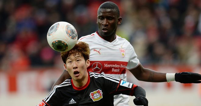 Heung Min Son holds off Antonio Ruediger