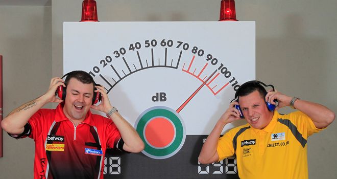 Wes Newton and Dave Chisnall go head-to-head in Cardiff