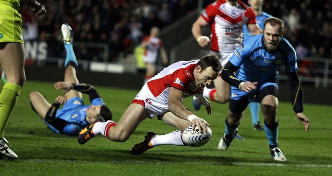 James Roby touches down for St Helens