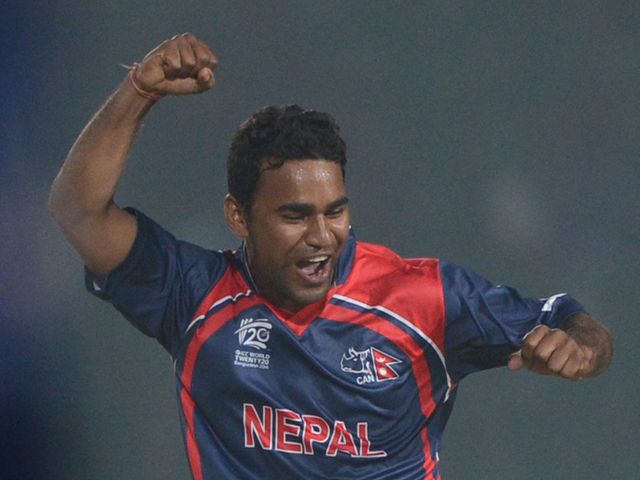 Jitendra Mukhiya: Took three wickets