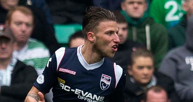 Melvin de Leeuw: Ross County winger a target for other clubs