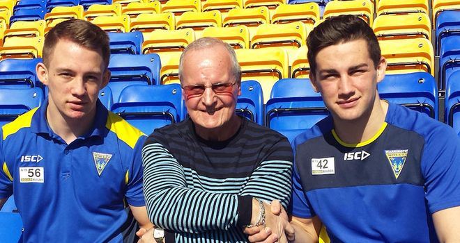 Club ambassador Alex Murphy (centre) welcomes George (left) and Toby (right) to the big time