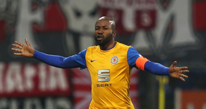 Domi Kumbela of Braunschweig celebrates his second goal