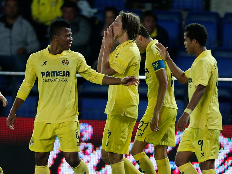 Villarreal's midfielder Tomas Pina celebrates
