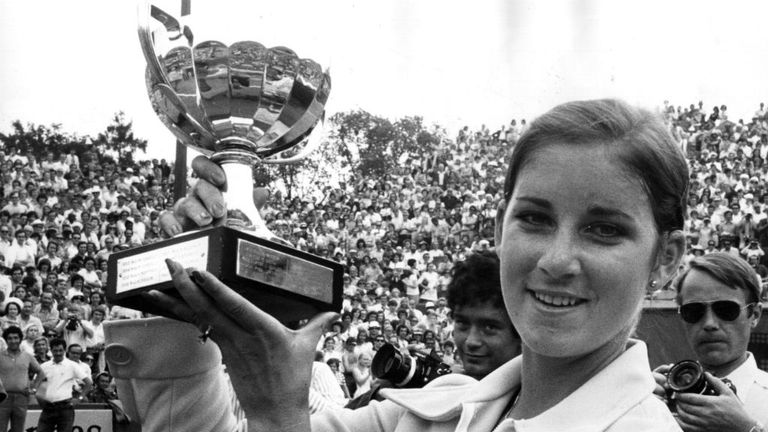 Chris Evert won a record seven French Open titles, beginning with back-to-back titles in 1974 and 1975