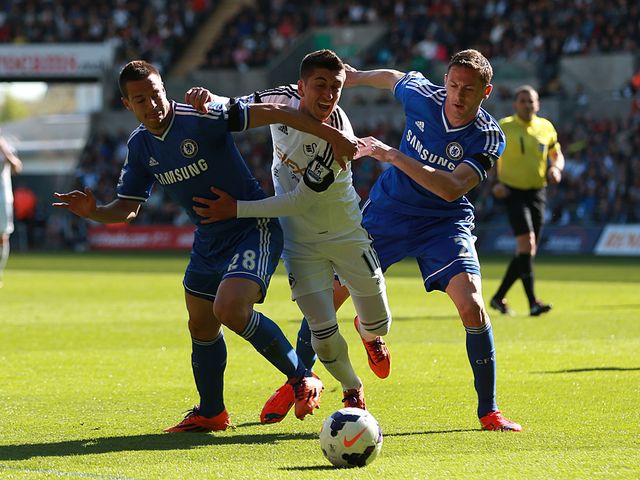 Pablo Hernandez is crowded out