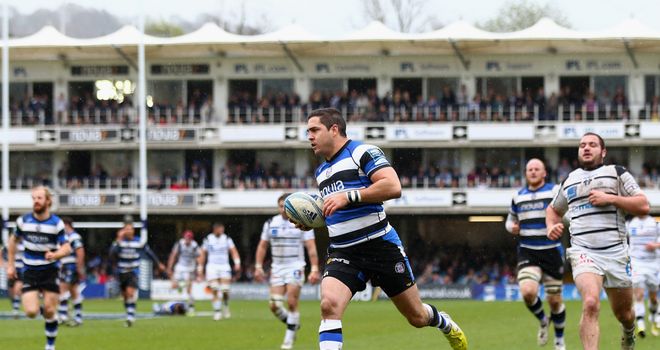 Horacio Agulla races in for his third try