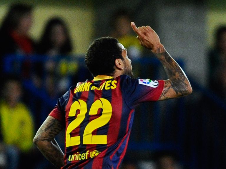 Dani Alves celebrates against Villarreal on Sunday