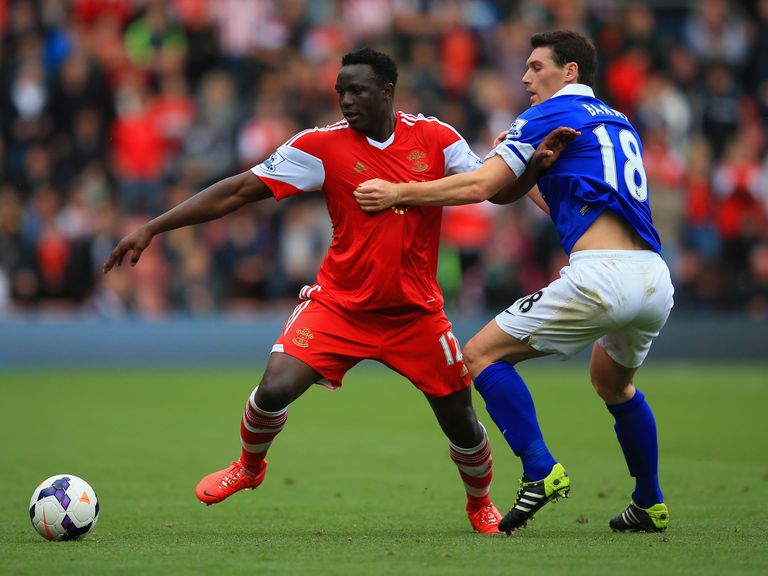 Victor Wanyama (left): Was keen for Pochettino to stay with the Saints