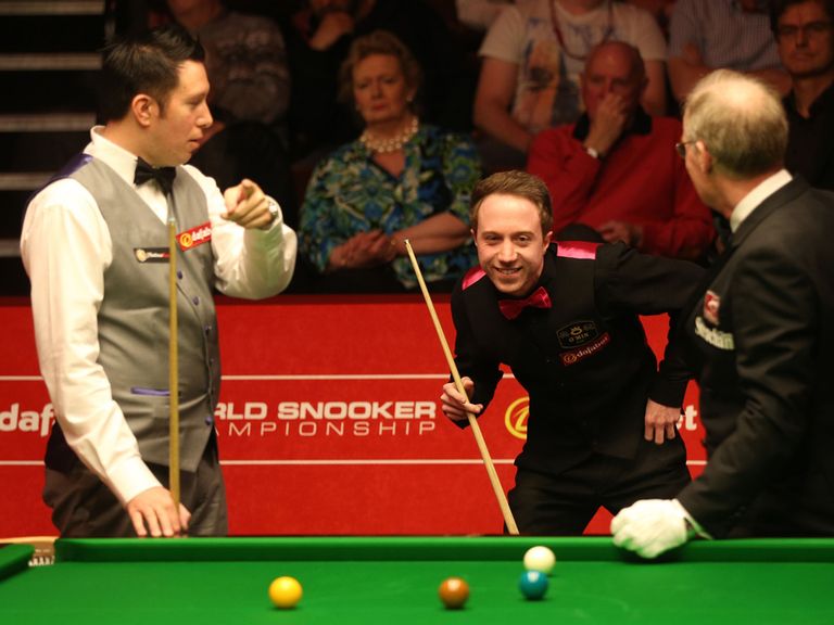 Dominic Dale in action against Michael Wasley