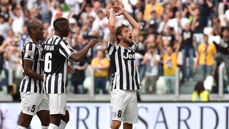 Claudio Marchisio (right) of Juventus celebrates