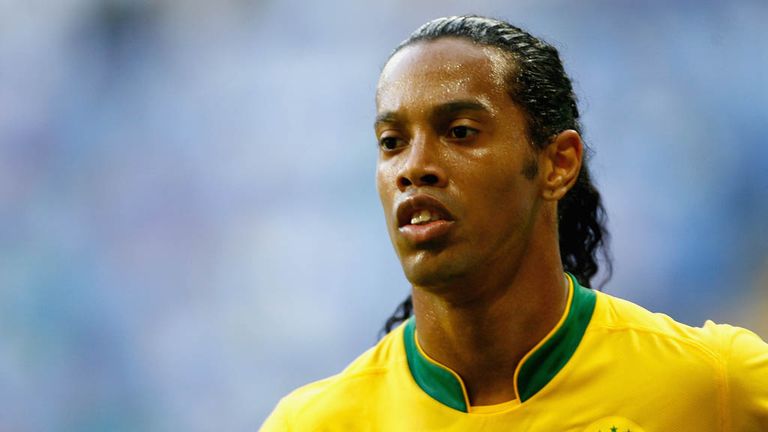 Ronaldinho: Looking for new club