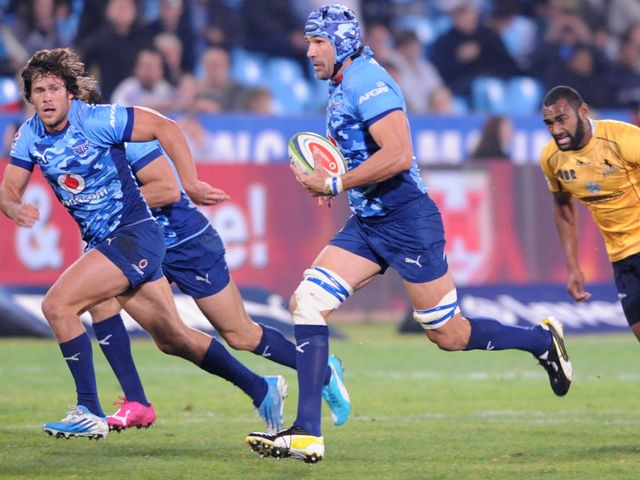 Outstanding: Victor Matfield sets up the first try