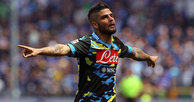 Lorenzo Insigne celebrates