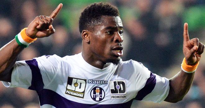 Sergie Aurier: undergoing medicalat PSG