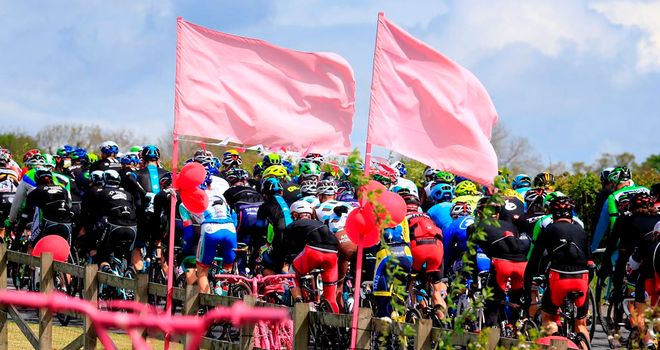 Huge crowds greeted the Giro d'Italia in Ireland
