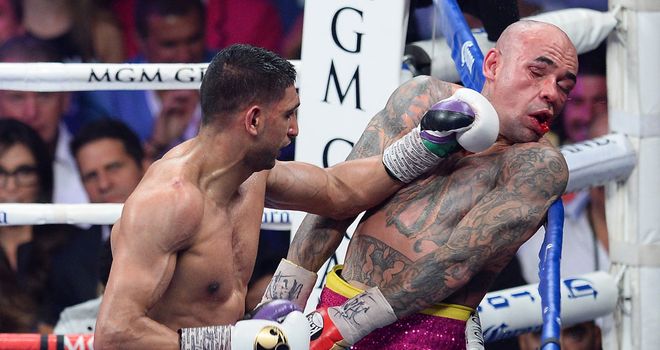 Amir Khan catches Luis Collazo on the way to a one-sided points victory