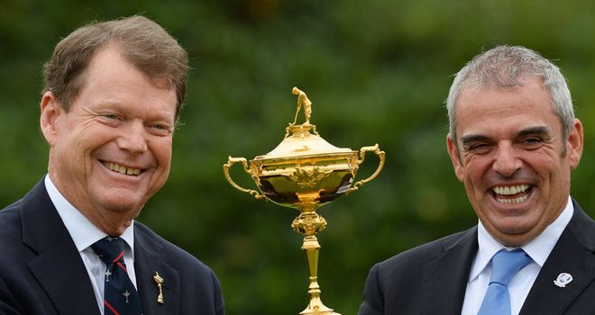 Captains Tom Watson and Paul McGinley pose with the Ryder Cup