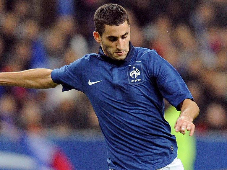 Maxime Gonalons: Staying at Lyon