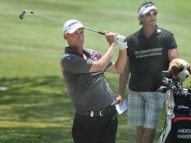 Anders Hansen plays his second shot on the 15th hole