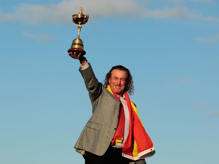 Bids to host the 2022 Ryder Cup are now under way