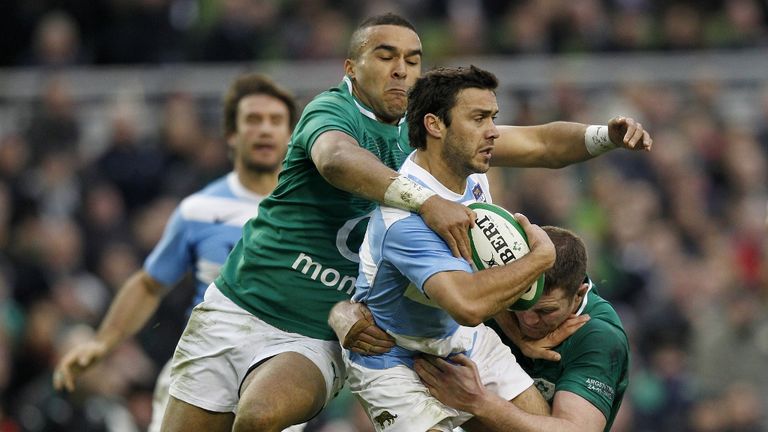 Simon Zebo (c) in action for Ireland against Argentina