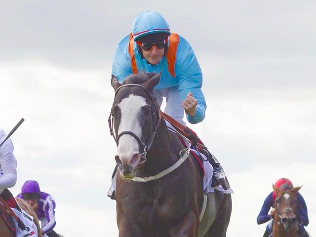 Kool Kompany ridden by Fran Berry wins at the Curragh