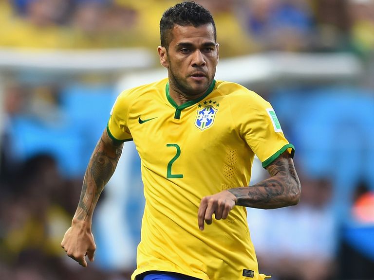 Dani Alves: Brazil defender to hold talks with Barcelona