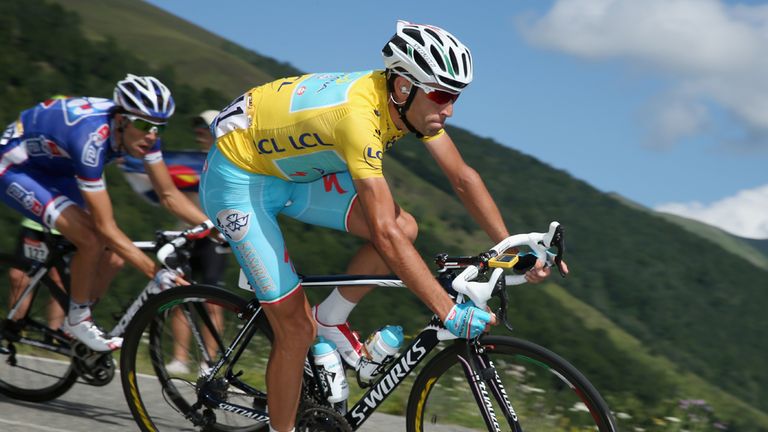 Vincenzo Nibali fended off a pair of attacks from Thibaut Pinot
