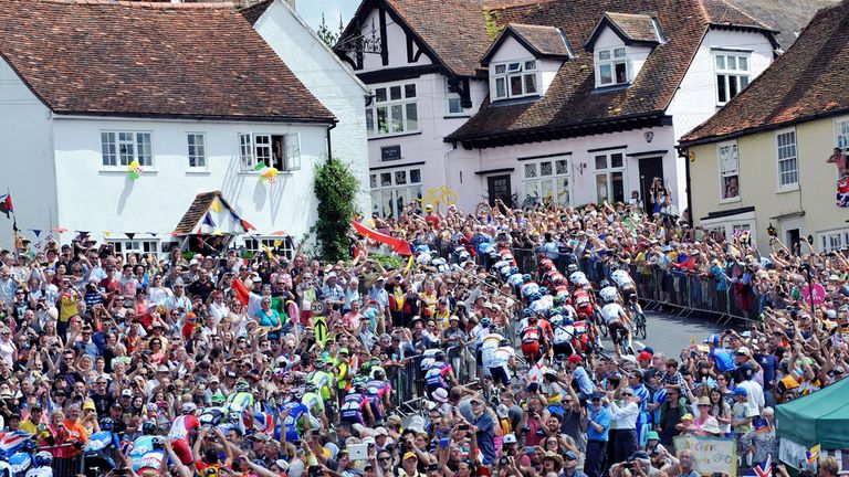 Like in Yorkshire, huge crowds greeted the riders on stage three from Cambridge to London
