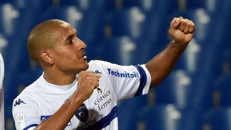 Wahbi Khazri: Signs four-year deal with Bordeaux