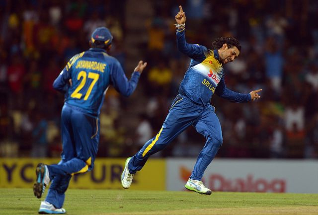 Tillakaratne Dilshan helped Sri Lanka claim victory