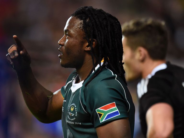 South Africa's Seabelo Senatla celebrates his try