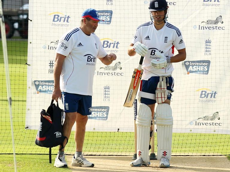 Gooch (l) is backing Cook to rediscover his form