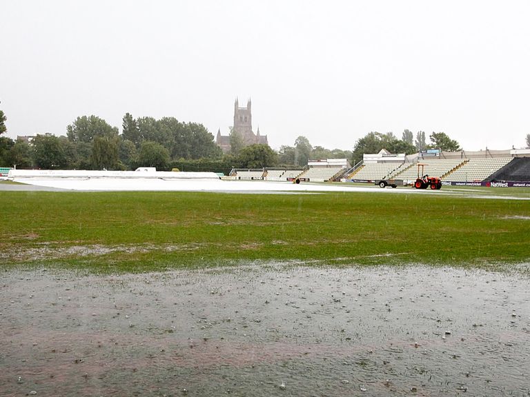 New deals for Worcestershire trio