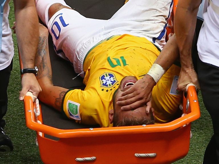 Neymar: Could not feel his legs after the challenge by Zuniga
