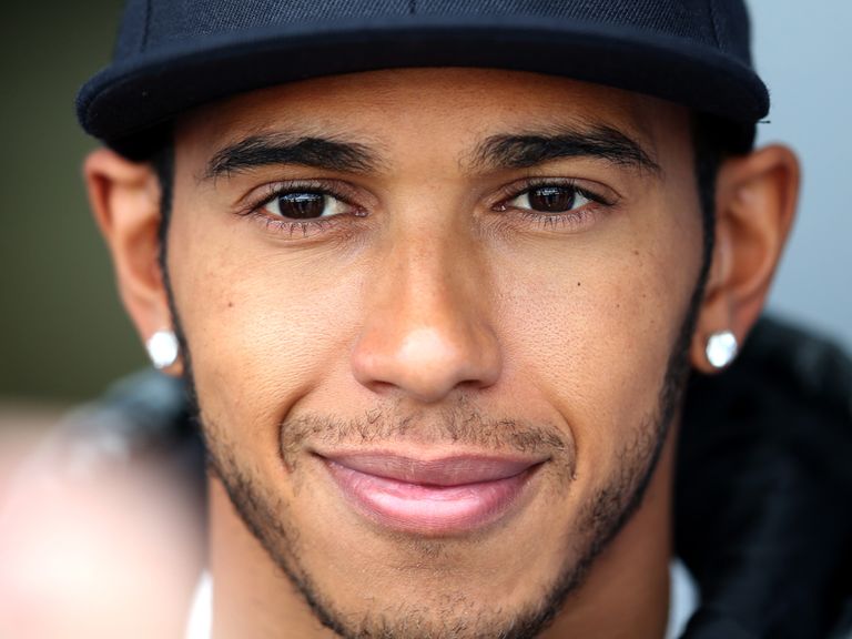 Lewis Hamilton: In talks with Mercedes over a new deal