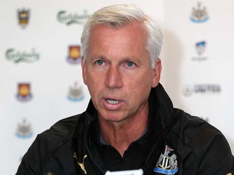 Alan Pardew: Wants to see Toon push for the Champions League