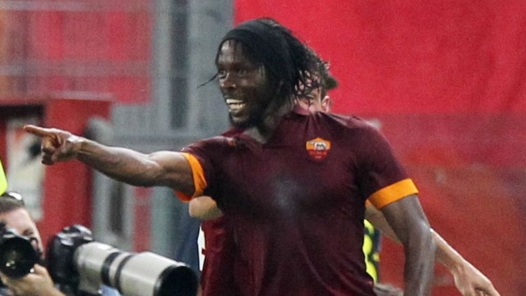 Gervinho celebrates his goal