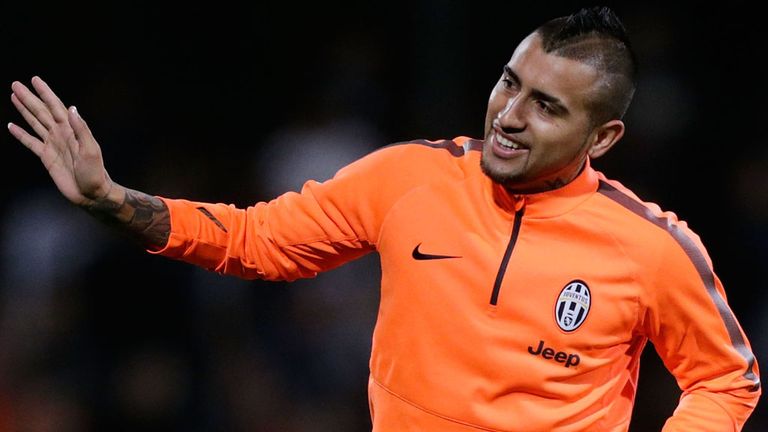 Arturo Vidal: Chile international stayed at Juventus despite Manchester United links
