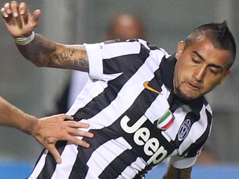 Arturo Vidal: Juventus midfielder seems set to remain in Italy
