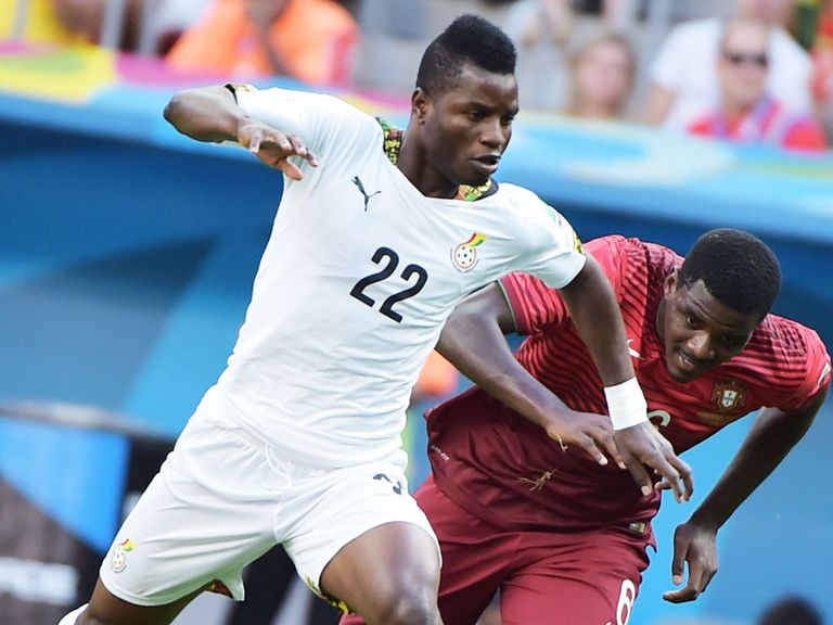 Mubarak Wakaso: Loan move to Celtic