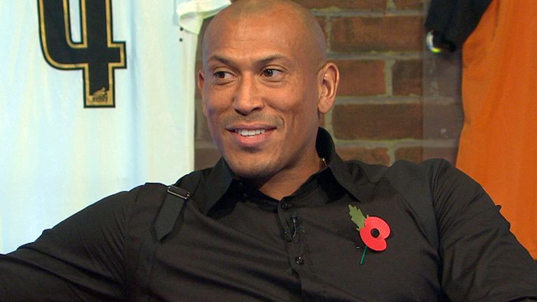 chris-iwelumo-soccer-am_3226502.jpg