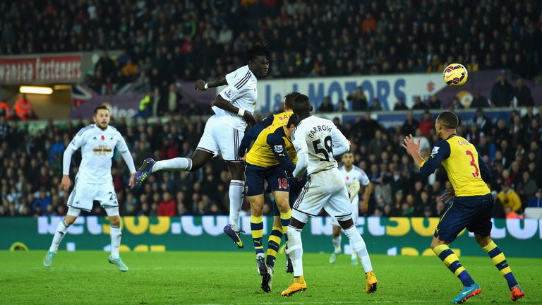 Bafetimbi Gomis heads Swansea's winner